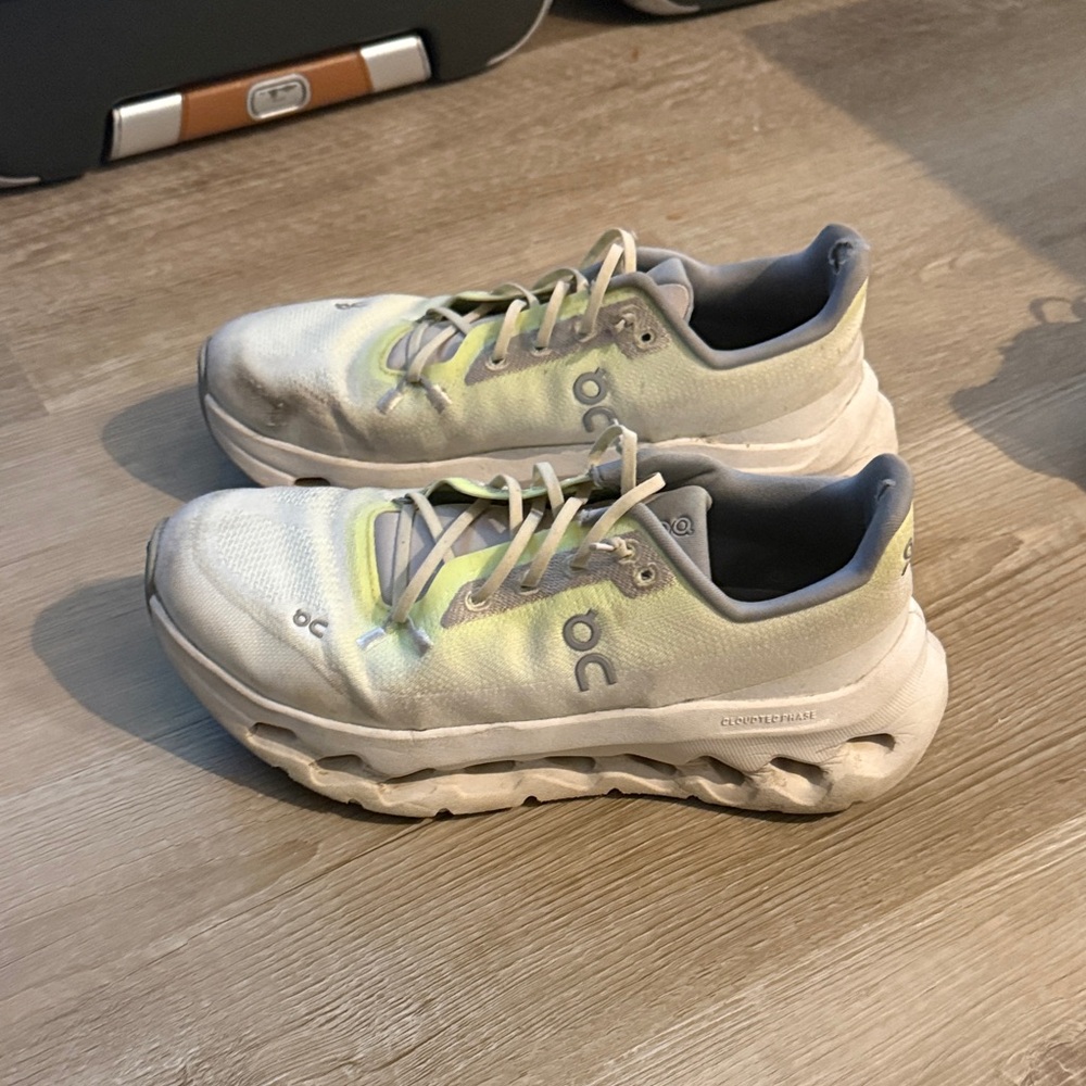 On Running Sneakers